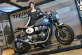 「トライアンフ・スピードツイン」に受注生産の特別仕様車「ライトニングエディション」登場