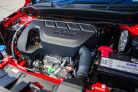 最高出力136ps、最大トルク210Nmを発生する「K14C」型1.4リッター直4直噴ターボエンジン。指定燃料はレギュラーガソリンとなっている。