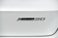 BMW iX1 xDrive30 Mスポーツ