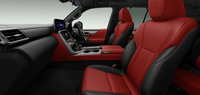 トヨタがレクサスの最上級SUV「LX」を一部改良 新グレード“Fスポーツ”を設定の画像