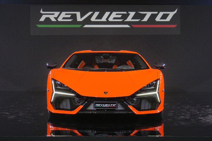 ランボルギーニ・レヴエルト(フロント)