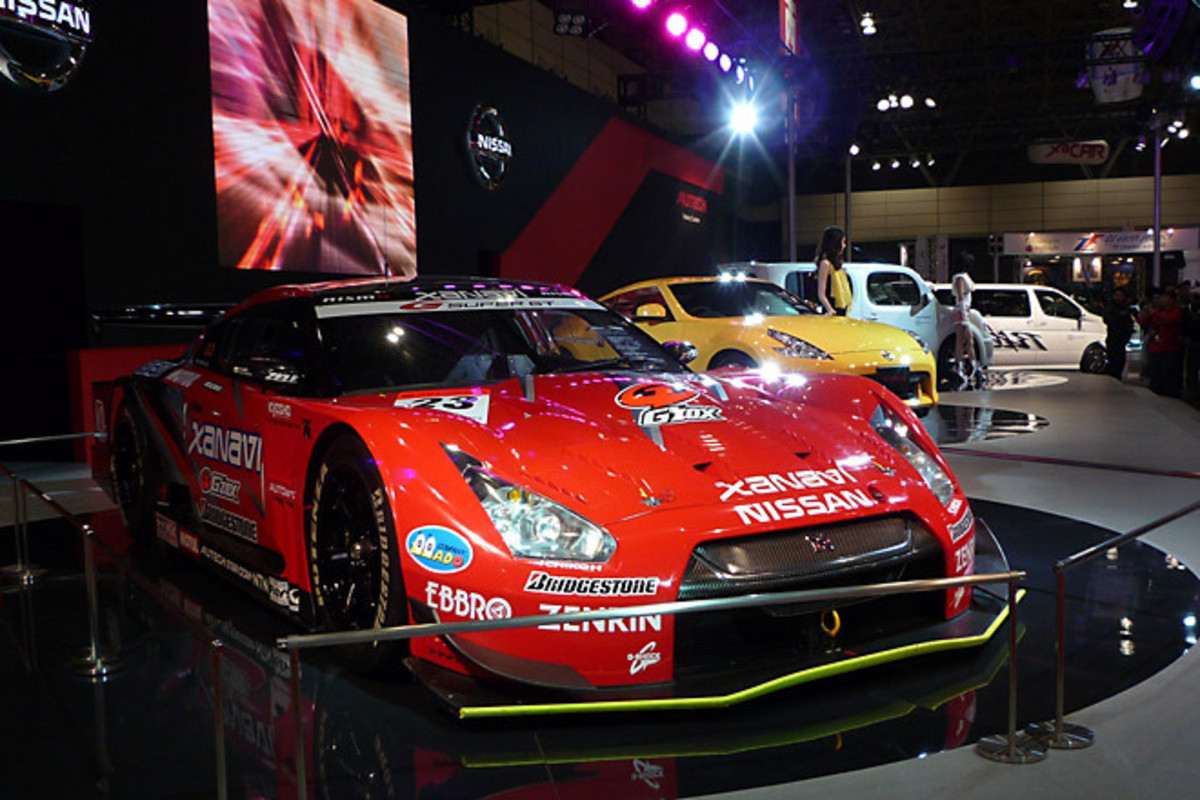 日産：不況に負けじと、パワフルな日産ブース【東京オートサロン09