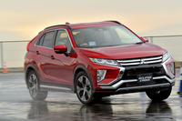 第463回:「パジェロ」と「ランエボ」が合体したコンパクトSUV?「三菱エクリプス クロス」のプロトタイプに試乗