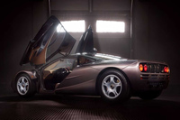 落札価格は、予想をはるかに上回る2046万5000ドル(邦貨で約23億5860万円)。出品者でさえ落札価格は1500万ドルを超える程度と予想していたのだから、そのインパクトは大きかった。