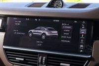 走行モードは「Eパワー」「ハイブリッド」「スポーツ」など全5種類から選べる。