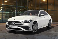 装備を充実させた最上級の「メルセデス・ベンツCクラス セダン」 200台限定で発売