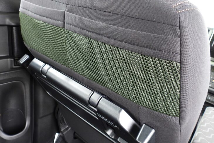 スズキ・スペーシア ギア ハイブリッドXZターボ(シートバックアッパーポケット)