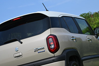 スズキがコンパクトSUV「クロスビー」を大幅改良 デザインも機能も走りも強化の画像