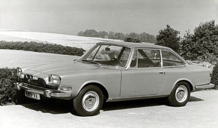「2600V8」
