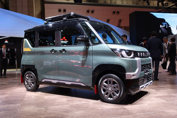 三菱デリカミニ