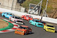 「サニー クーペ」によるNISSANヒストリックカーエキシビションレース。