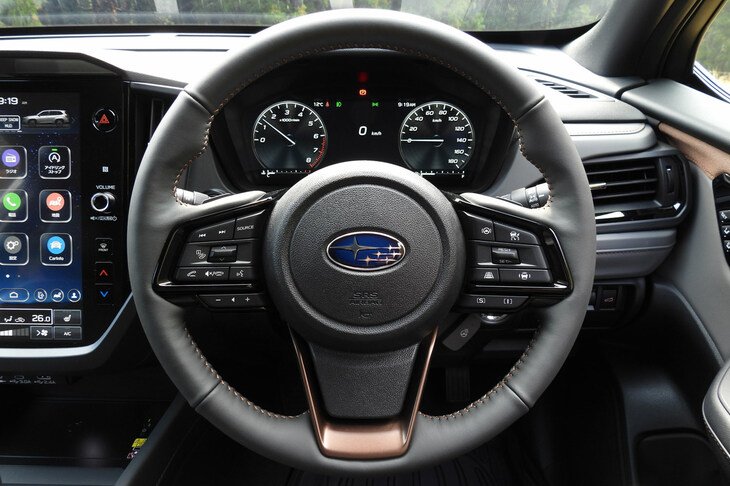 スバル・フォレスター スポーツEX(ステアリングホイール)