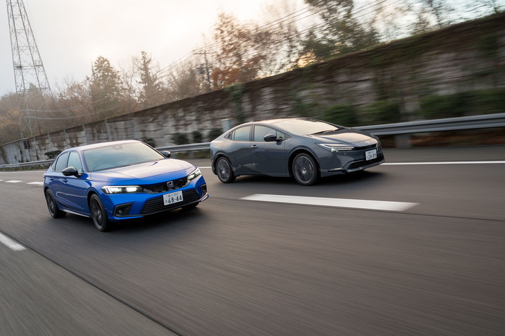 東京から山梨県の河口湖に向かう道のりでは、なんと私が運転した「シビックe:HEV」のほうが燃費がよかった! 頼むぜF君……。