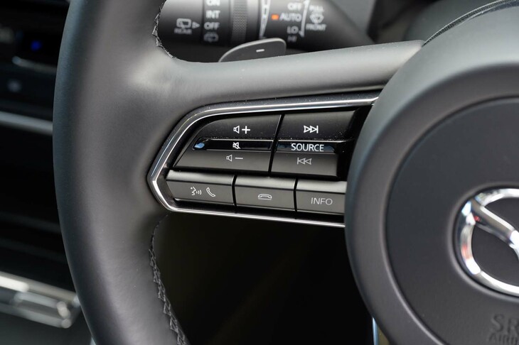 マツダCX-80 XD Sパッケージ(ステアリングスイッチ)