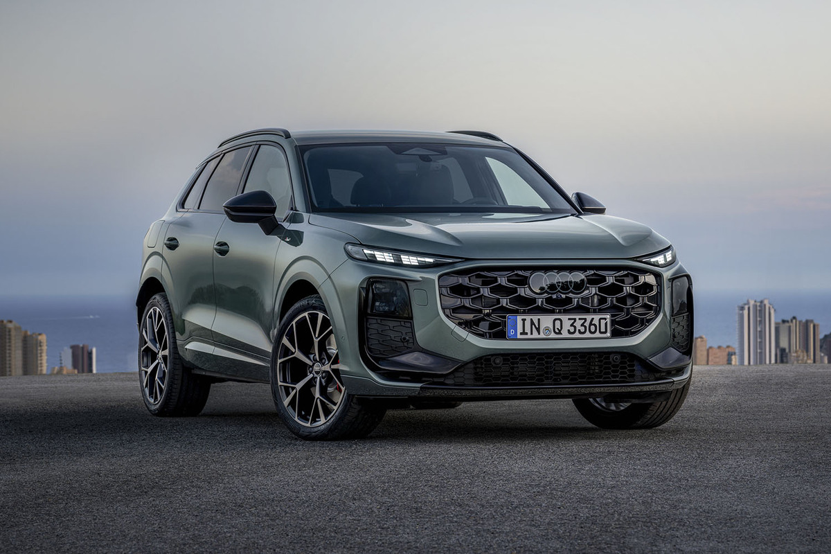 アウディが新型「Q3」を世界初公開 プラグインハイブリッドモデルも