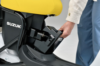 電気と水素で未来をひらけ! スズキが生活に寄り添う二輪モデルを提案【ジャパンモビリティショー2023】の画像