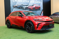 「トヨタ・クラウン スポーツ」発売 シリーズ第2弾は「美しいデザイン」と「楽しい走り」を追求したSUV