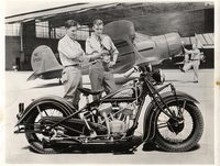 1921年に登場した初代「チーフ」。1リッターの大型エンジンを搭載した高性能モデルであり、排気量の拡大などを経て、長きにわたり生産され続けた。