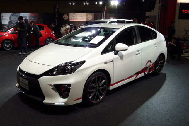 トヨタ・プリウスG スポーツ コンセプト