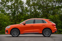 「Q3」のサイドビュー。「Q3 35 TFSI」のボディーサイズは全長×全幅×全高=4490×1840×1610mm、ホイールベース=2680mm。