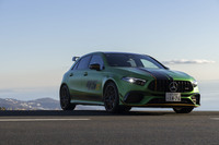 「メルセデスAMG A45 S 4MATIC+」の集大成として登場した「ファイナルエディション」。日本では300台の台数限定で販売される。2025年1月22日現在、在庫僅少ながらまだオーダー可能とのこと。