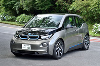 BMW i3 レンジ・エクステンダー装備車
	ボディーサイズ:全長×全幅×全高=4010×1775×1550mm/ホイールベース:2570mm/車重:1390kg/駆動方式:RR/モーター:交流同期モーター/エンジン:0.65リッター直2 DOHC 8バルブ(発電用)/モーター最高出力:170ps(125kW)/モーター最大トルク:25.5kgm(250Nm)/エンジン最高出力:38ps(28kW)/5000rpm/エンジン最大トルク:5.7kgm(56Nm)/4500rpm/タイヤ:(前)155/70R19 84Q (後)175/60R19 86Q/価格:546万円