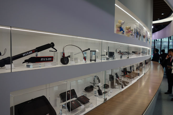 日産グッズを販売する「日産ブティック」。