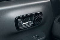 「ホンダN-BOXカスタム」に特別仕様車「ブラックスタイル」登場の画像