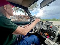 「古いけど、好きな姿勢で座れるので、実はとても快適なんです」とセルジオさん。