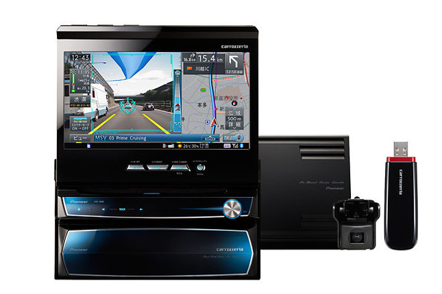 インダッシュモニター型の「AVIC-VH09CS」。「CSモデル」は「クルーズスカウターユニット」のほか、データ通信専用通信モジュールも同梱(どうこん)される。