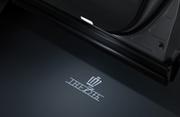 「THE 70th」ロゴのプロジェクションカーテシイルミ。