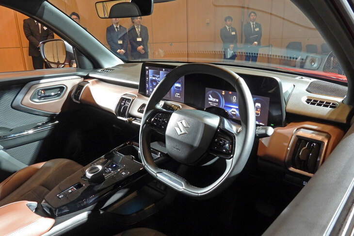 スズキeビターラZ(インストゥルメントパネルまわり)