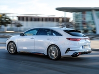 キア・シード スポーツワゴン