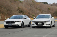 新型(写真左)と10代目を並べてみる。水平基調のフロントマスクによってグッとカッコよくなった印象だ。