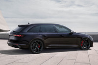 アウディの「RS 4アバント」「RS 5スポーツバック」に限定モデル「RSコンペティション」登場 専用チューンで走りを強化の画像