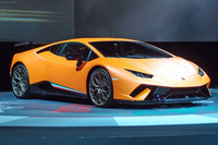 「ランボルギーニ・ウラカン ペルフォルマンテ」は、ドイツのニュルブルクリンク北コースの、量産車最速記録の持ち主だ。