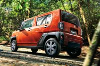 ダイハツが新型軽乗用車「タフト」を発売 スクエアなスタイルが特徴の軽クロスオーバーの画像