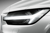 「ボルボV60」に48Vマイルドハイブリッドパワートレインの「B4」「B5」登場の画像