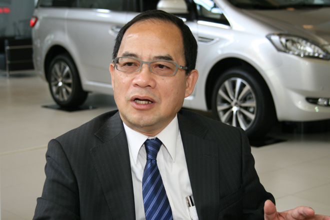ハイテックの李 俊忠社長。