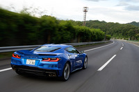 モーターアシスト機構の搭載により、標準モデルと同等の燃費性能でより高い動力瀬能を実現した「E-Ray」。いずれはプラグインハイブリッドの「コルベット」も登場するかもしれない。