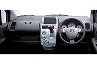 ホンダ「モビリオ・スパイク」デビューの画像