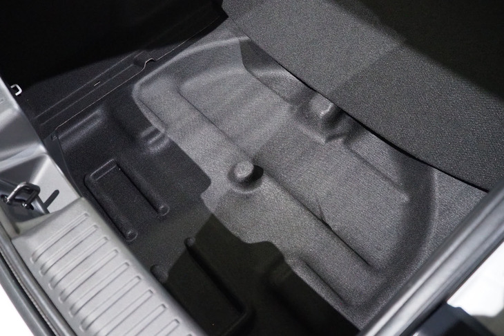 ホンダ・プレリュード(荷室床下収納)