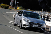 2018年12月に発売されたばかりの新型「ホンダ・インサイト」。試乗車は上級グレード「EX」で、カタログ燃費はWLTCモードで25.6km/リッター、JC08モードで31.4km/リッターとされている。