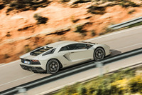 プッシュロッド式サスペンションの限界だろうか、乗り心地の改善はストラーダモードでも「少し心地よくなった」ぐらいにとどまる。