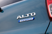 今も昔も軽のベーシックモデルの“ひな形”であり続ける「スズキ・アルト」。1979年の誕生より累計526万台が販売されてきた、偉大な大衆車である。