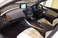 インテリアは「Simple & Emotion(シンプル アンド エモーション)」をテーマにデザインされている。