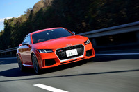 アウディTT RSクーペ