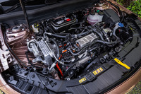 FWDの「EQB250」(写真)はシングルモーター仕様で、最高出力190PS、最大トルク385N・mを発生する。