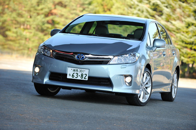 【スペック】G:全長×全幅×全高=4605×1770×1495mm/ホイールベース=2700mm/車重=1590kg/駆動方式=FF/2.4リッター直4DOHC16バルブ(150ps/6000rpm、19.1kgm/4400rpm)+交流同期電動機(143ps、27.5kgm)/価格=380万円(テスト車=402万3650円)