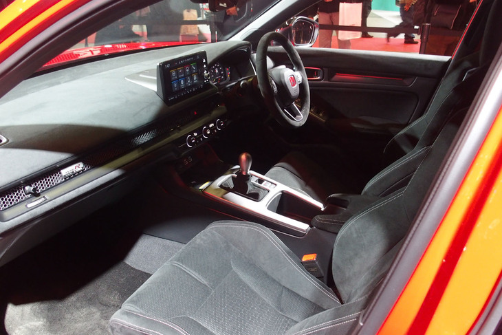 ホンダ・シビック タイプRレーシングブラックパッケージ